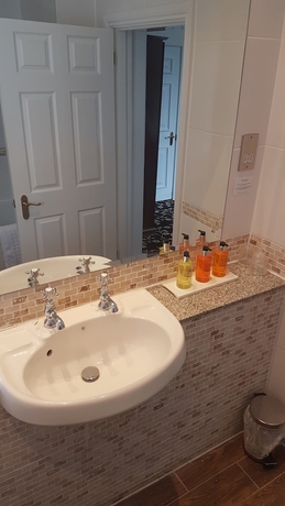 Imagen de la habitación del Hotel Stone House, Stafford. Foto 18