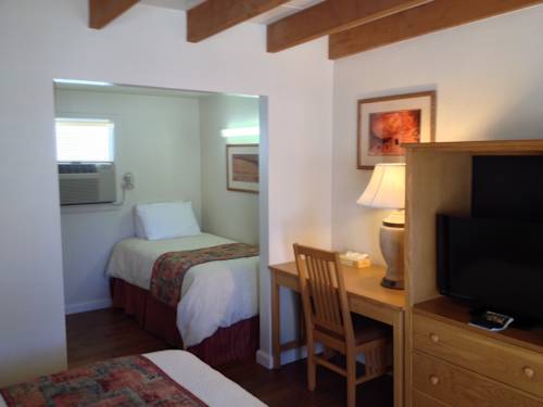 Imagen de la habitación del Hotel Stone Lizard Lodging. Foto 12