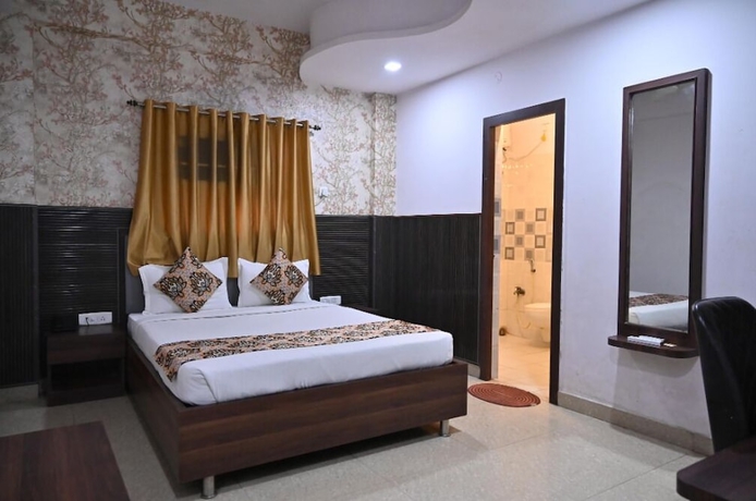 Imagen de la habitación del Hotel Stone Park Radha Devi Ln. Foto 9