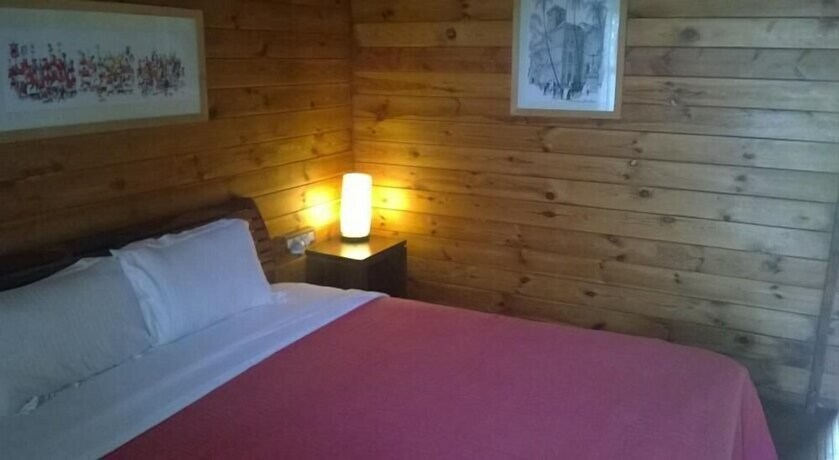 Imagen de la habitación del Hotel Stone Water Eco Resort. Foto 23