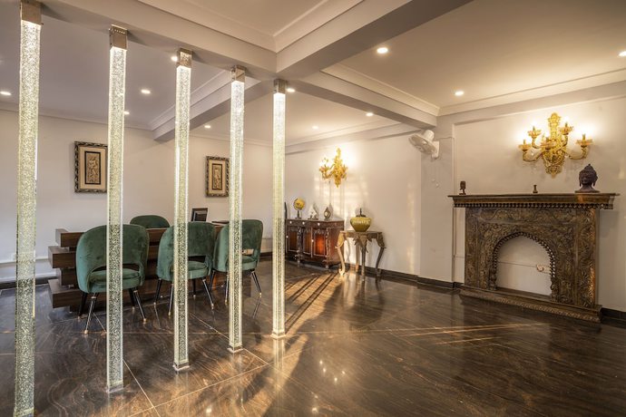 Imagen de los interiores del Hotel Stone Wood River Front. Foto 18