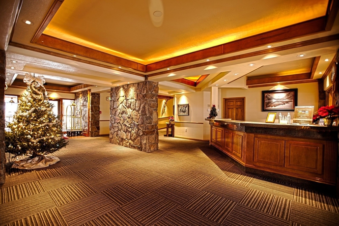 Imagen de los interiores del Hotel Stonebridge Inn. Foto 13