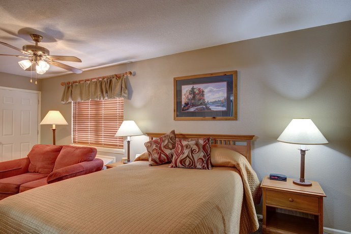 Imagen de la habitación del Hotel Stonebridge Village Resort. Foto 15