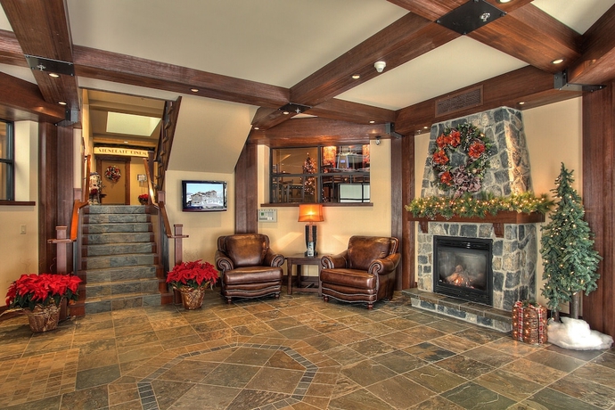 Imagen de los interiores del Hotel Stonegate Resort. Foto 16