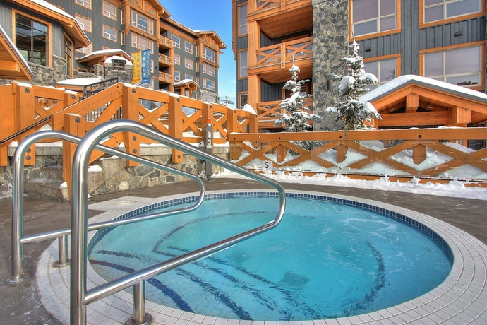 Imagen de la piscina del Hotel Stonegate Resort. Foto 19