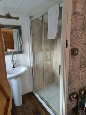 Imagen de la habitación del Hotel Stonehenge Inn and Shepherds Huts. Foto 17