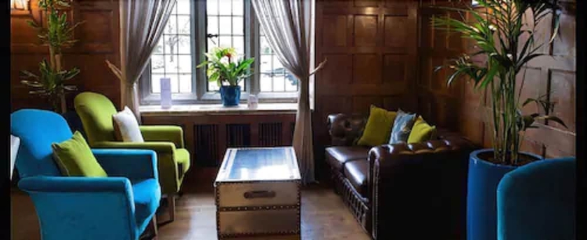 Imagen de los interiores del Hotel Stonehouse Court. Foto 19