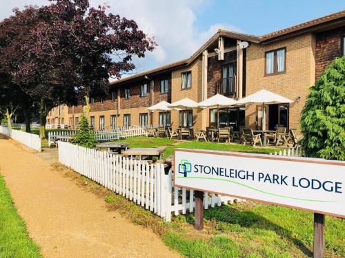 Imagen general del Hotel Stoneleigh Park Lodge. Foto 4