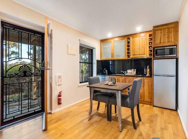 Imagen general del Hotel Stonewell Cottages and Vineyards. Foto 11