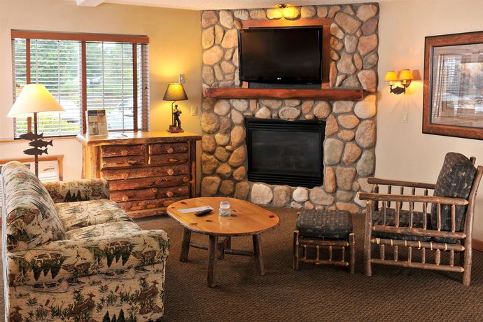 Imagen de los interiores del Hotel Stoney Creek Peoria. Foto 11