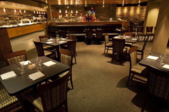 Imagen del bar/restaurante del Hotel Stoney Nakoda Resort and Casino. Foto 1