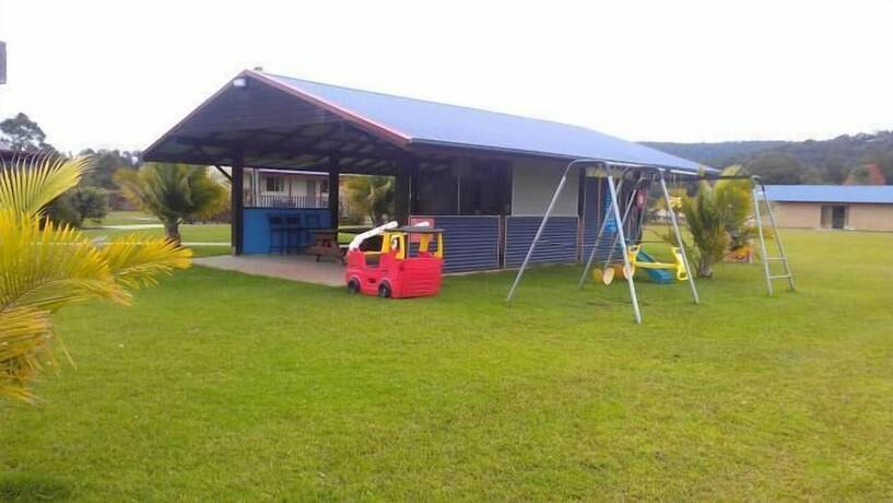 Imagen de los exteriores del Hotel Stoney Park. Foto 35