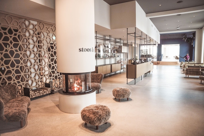 Imagen de los interiores del Hotel Stoos Lodge. Foto 19