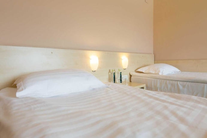 Imagen de la habitación del Hotel Stop, Brasov. Foto 7