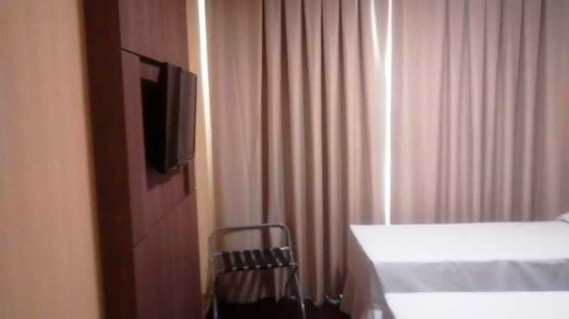 Imagen de la habitación del Hotel Stop Inn Cristiano Machado. Foto 7