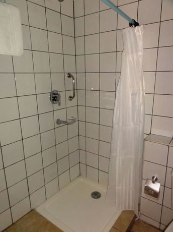 Imagen de la habitación del Hotel Stop Over Motels. Foto 3