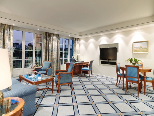 Imagen de los interiores del Hotel Storchen Zurich. Foto 12