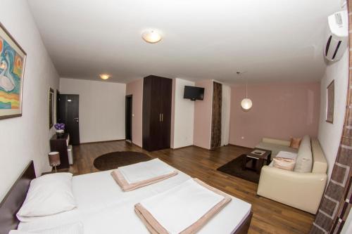 Imagen general del Hotel Storia. Foto 3