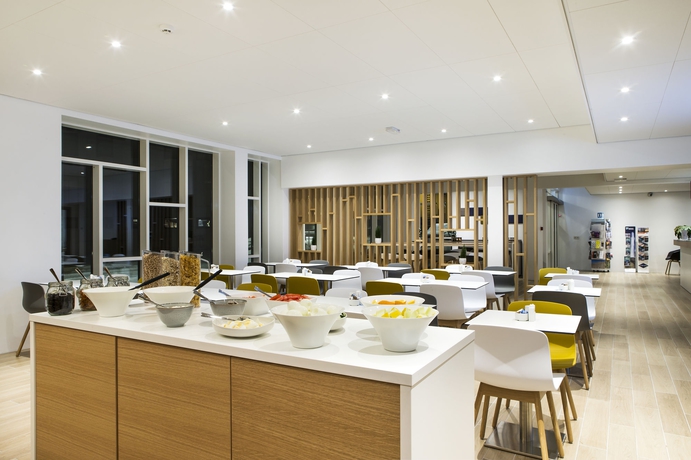 Imagen del bar/restaurante del Hotel Storm Hotel By Keahotels. Foto 2