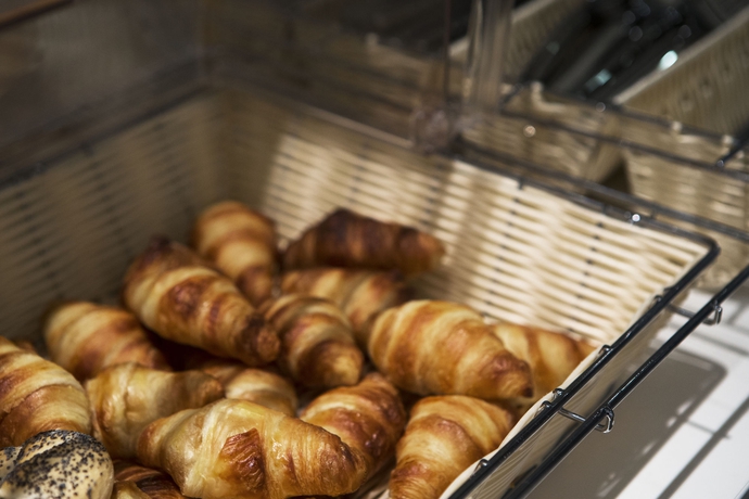 Imagen del bar/restaurante del Hotel Storm Hotel By Keahotels. Foto 13