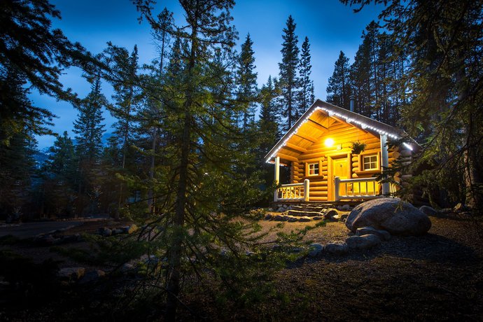 Imagen de la habitación del Hotel Storm Mountain Lodge Cabins and Dining. Foto 17