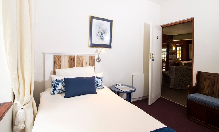 Imagen de la habitación del Hotel Storms River Guest Lodge. Foto 17