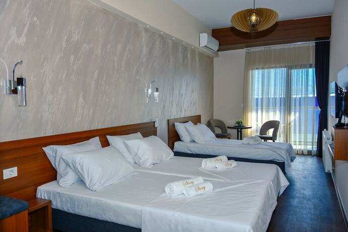 Imagen de la habitación del Hotel Story, SKOPJE. Foto 16