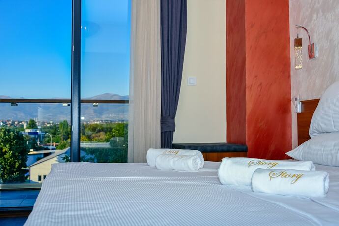 Imagen de la habitación del Hotel Story, SKOPJE. Foto 17