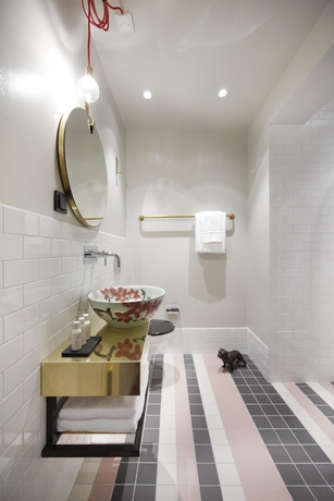 Imagen de la habitación del Hotel Story Stockholm Stureplan. Foto 8