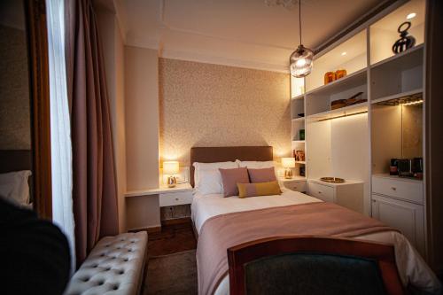 Imagen de la habitación del Hotel Storytellers Palace. Foto 17