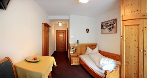 Imagen de la habitación del Hotel St&ouml;res - Mountain Nature. Foto 9
