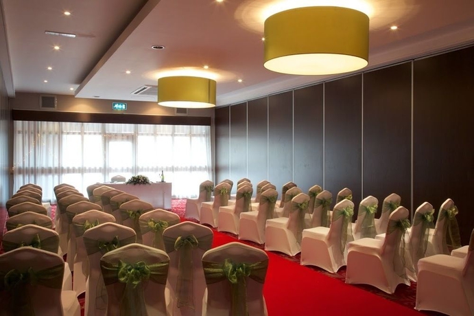 Imagen de los interiores del Hotel Stourport Manor , Sure Collection By Best Western. Foto 8