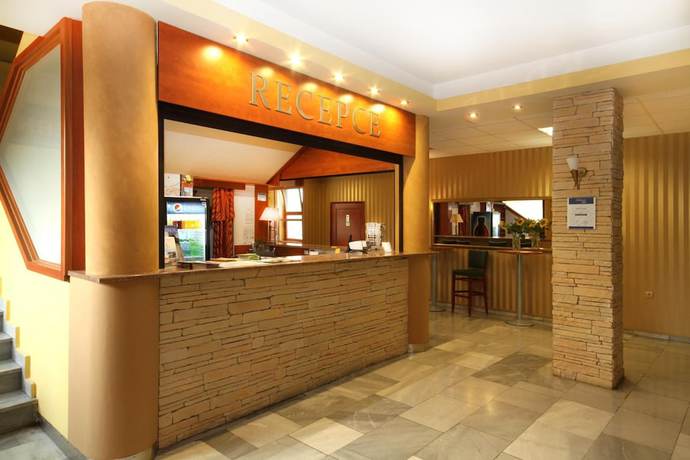 Imagen de los interiores del Hotel Str&aacute;žnice. Foto 20