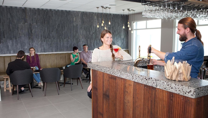 Imagen del bar/restaurante del Hotel Stracta. Foto 6