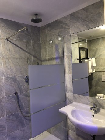 Imagen de la habitación del Hotel Stradivari. Foto 8