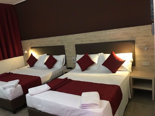 Imagen de la habitación del Hotel Stradivari. Foto 11