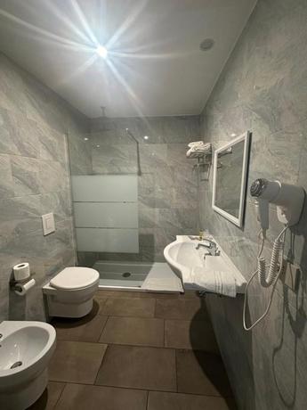 Imagen de la habitación del Hotel Stradivari. Foto 7
