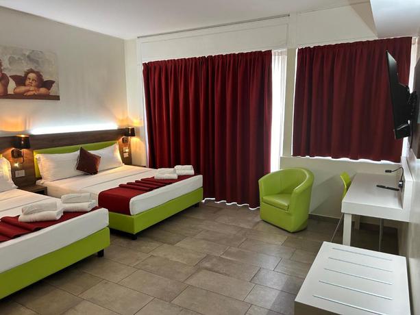 Imagen de la habitación del Hotel Stradivari. Foto 12