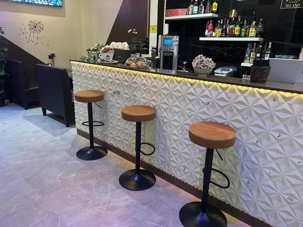 Imagen del bar/restaurante del Hotel Stradivari. Foto 3