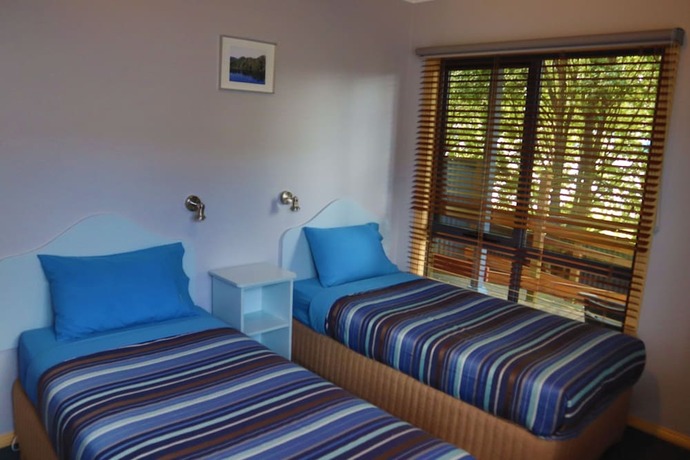 Imagen general del Hotel Strahan Bungalows. Foto 8