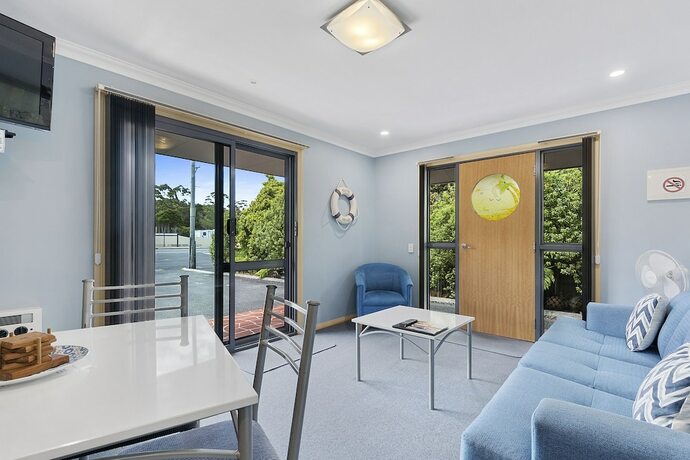 Imagen de la habitación del Hotel Strahan Bungalows. Foto 21