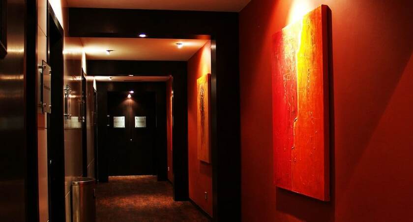 Imagen de los interiores del Hotel Straits View. Foto 34