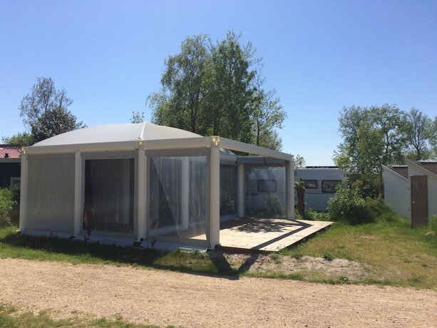 Imagen general del Hotel Strand 49 Camping and Glamping. Foto 10