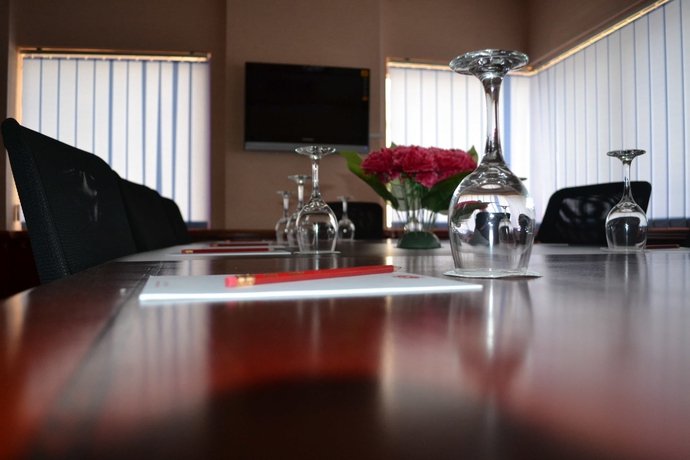 Imagen de los interiores del Hotel Strand, Al Zahiyah. Foto 6