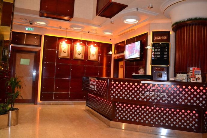 Imagen de los interiores del Hotel Strand, Al Zahiyah. Foto 7