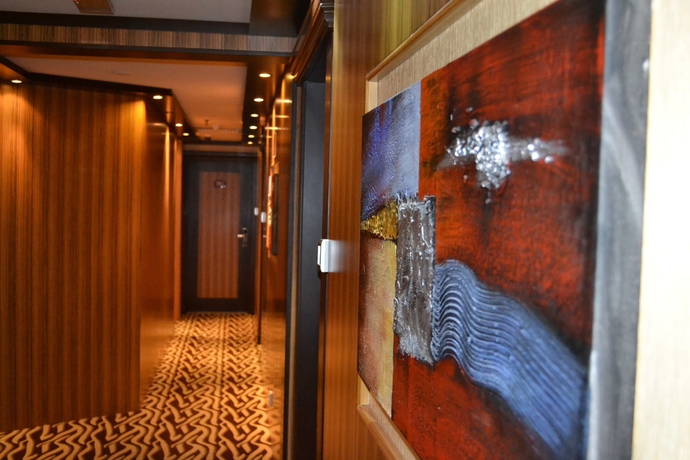 Imagen de los interiores del Hotel Strand, Al Zahiyah. Foto 10