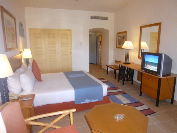 Imagen de la habitación del Hotel Strand Beach Resort. Foto 10