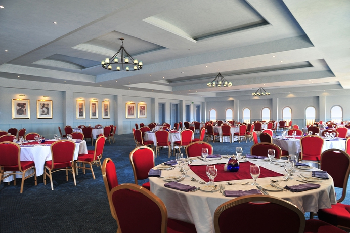 Imagen de los interiores del Hotel Strand Beach Resort. Foto 16