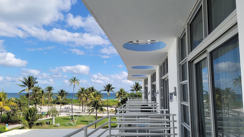 Imagen general del Hotel Strand Ocean Drive Suites. Foto 2