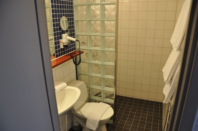 Imagen de la habitación del Hotel Strand l, VANERSBORG. Foto 6